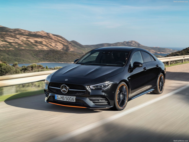 Mercedes-Benz CLA фото