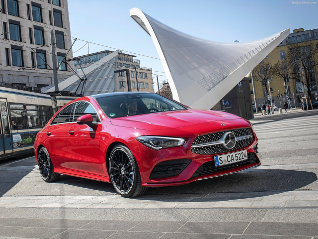 Mercedes-Benz CLA фото