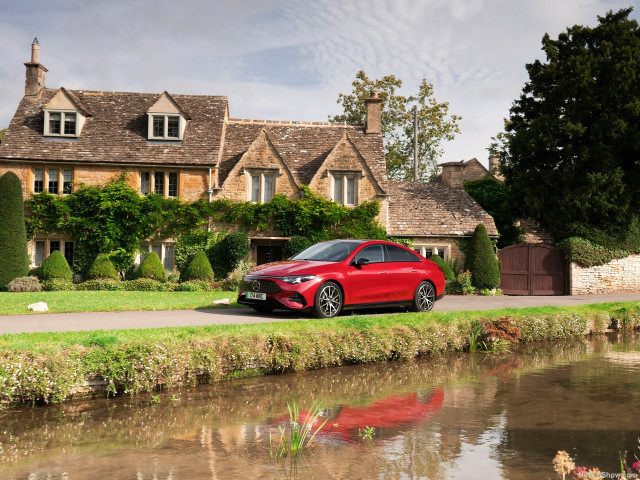Mercedes-Benz CLA фото