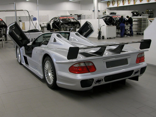 Mercedes-Benz CLK GTR фото