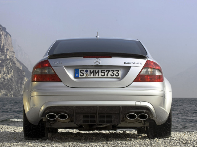 Mercedes-Benz CLK63 AMG Black Series фото