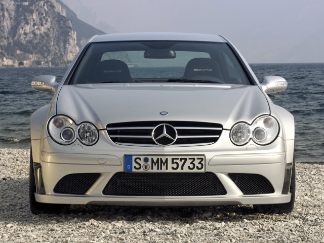 Mercedes-Benz CLK63 AMG Black Series фото