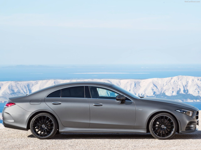 Mercedes-Benz CLS фото