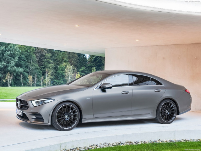 Mercedes-Benz CLS фото