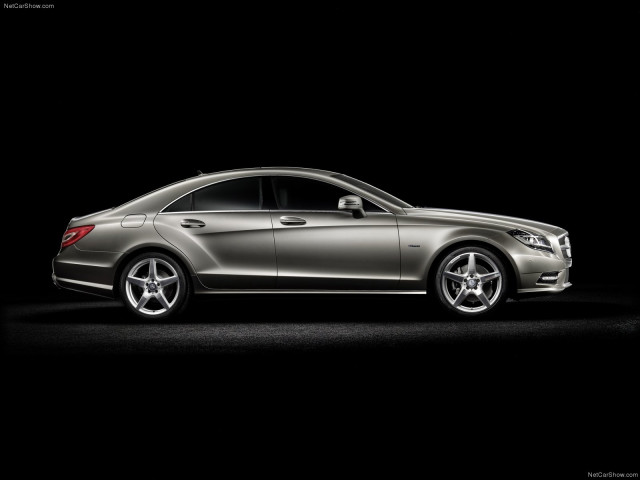 Mercedes-Benz CLS фото