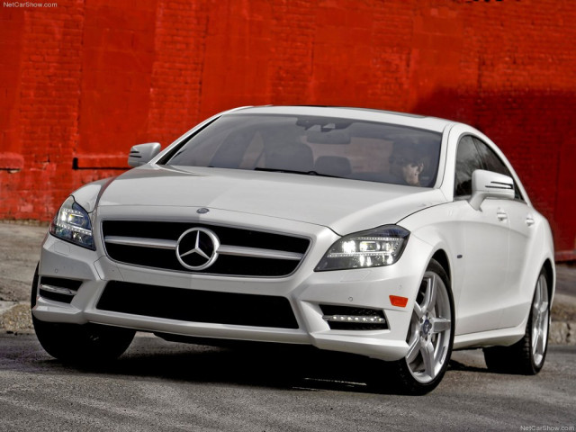 Mercedes-Benz CLS фото