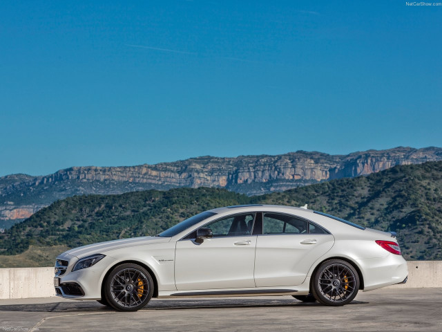 Mercedes-Benz CLS63 AMG фото