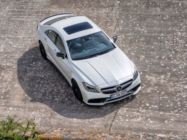 Mercedes-Benz CLS63 AMG фото