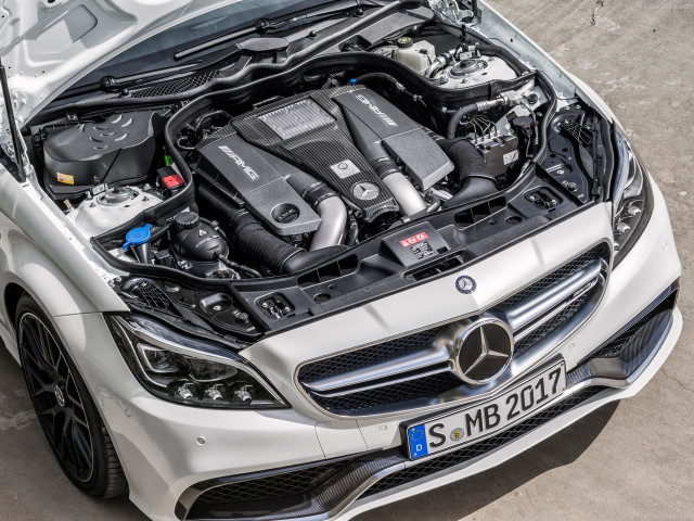 Mercedes-Benz CLS63 AMG фото