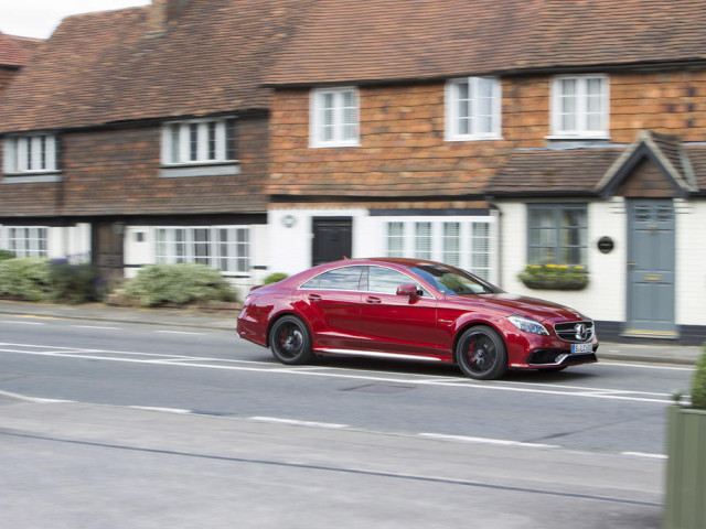 Mercedes-Benz CLS63 AMG фото