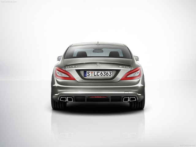 Mercedes-Benz CLS63 AMG фото