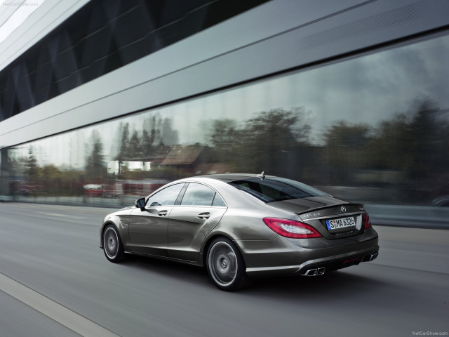 Mercedes-Benz CLS63 AMG фото