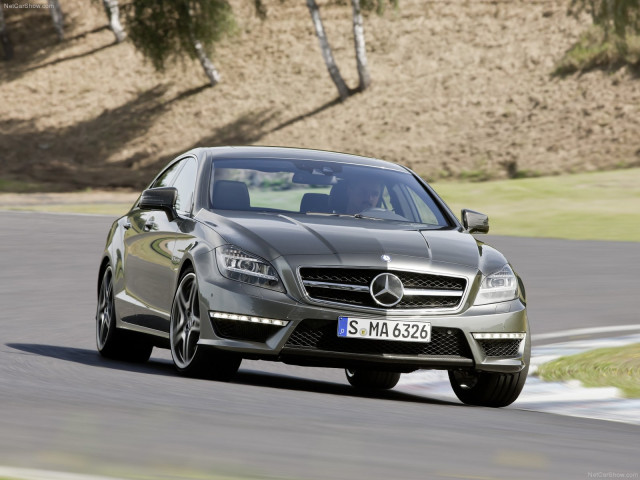 Mercedes-Benz CLS63 AMG фото