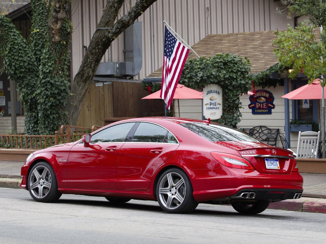 Mercedes-Benz CLS63 AMG фото