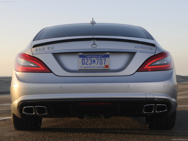 Mercedes-Benz CLS63 AMG фото