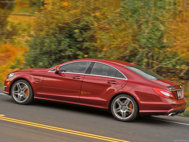 Mercedes-Benz CLS63 AMG фото