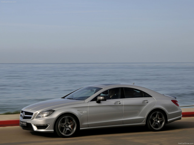 Mercedes-Benz CLS63 AMG фото