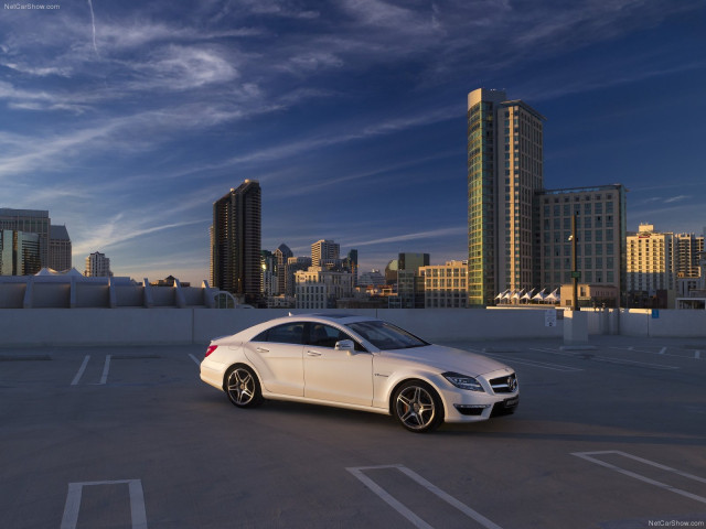 Mercedes-Benz CLS63 AMG фото