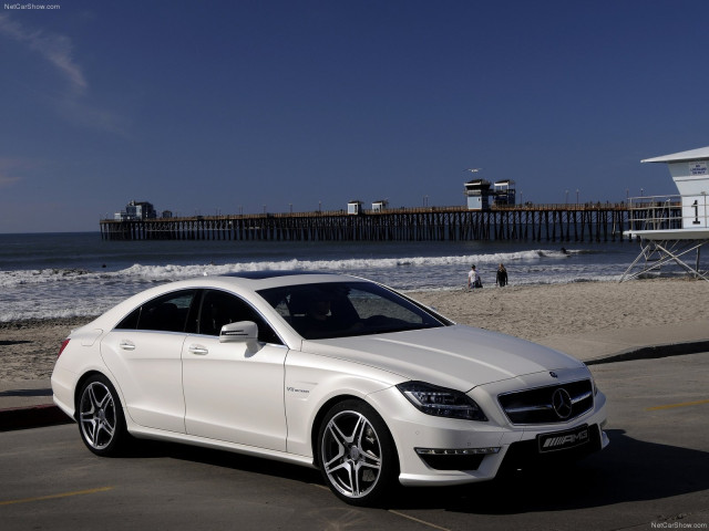 Mercedes-Benz CLS63 AMG фото