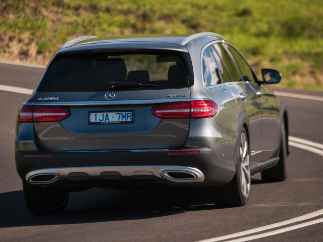 Mercedes-Benz E-Class All-Terrain фото