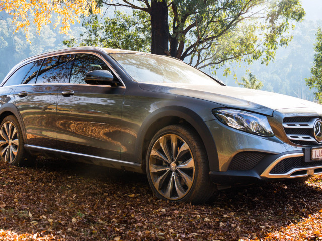 Mercedes-Benz E-Class All-Terrain фото