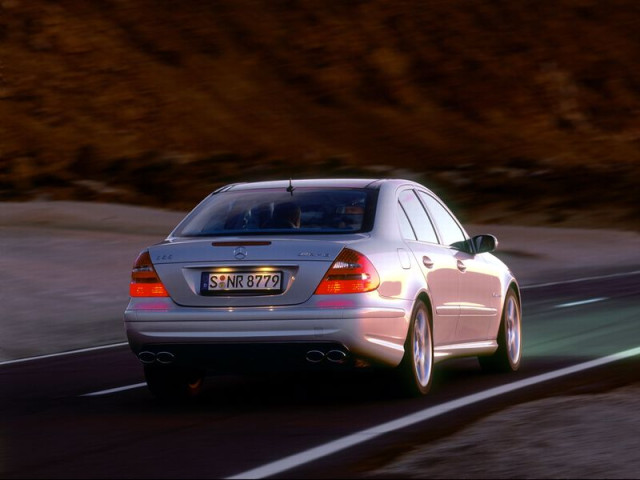 Mercedes-Benz E-Class AMG фото