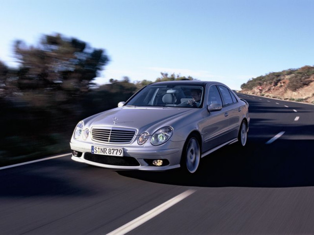 Mercedes-Benz E-Class AMG фото