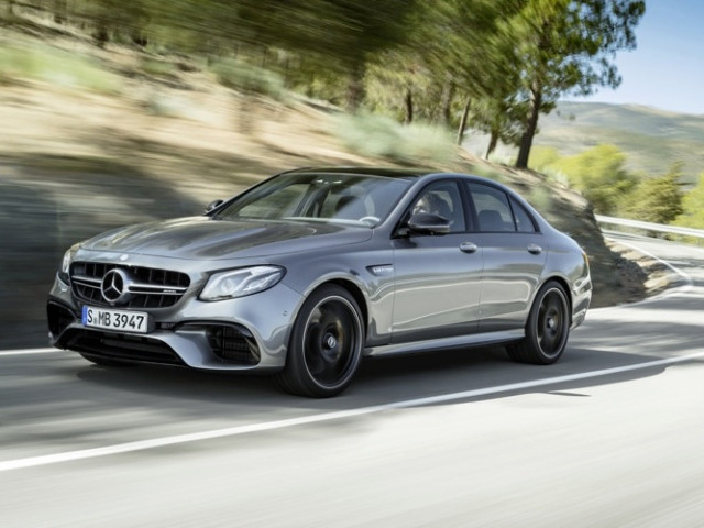 Mercedes-Benz E-Class AMG фото