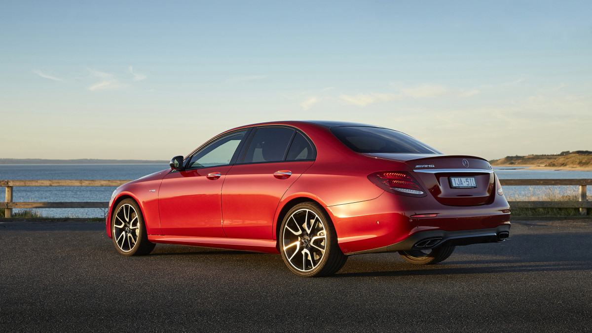 Mercedes-Benz E-Class AMG фото 182010