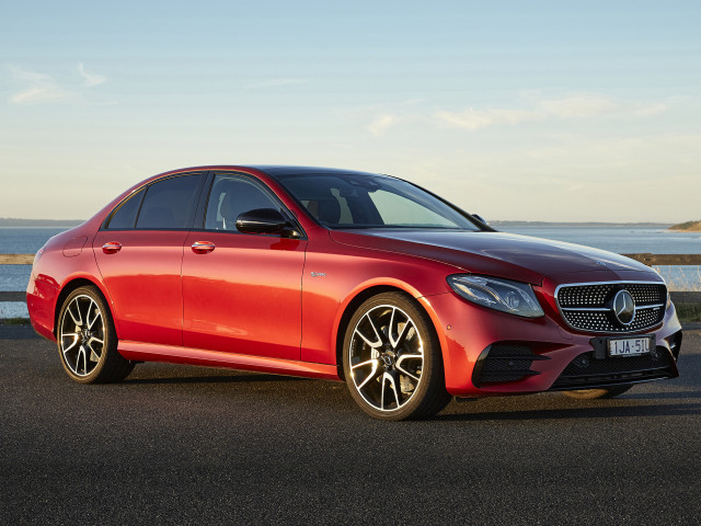 Mercedes-Benz E-Class AMG фото