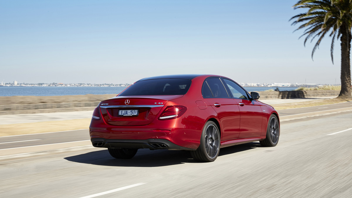 Mercedes-Benz E-Class AMG фото 182014