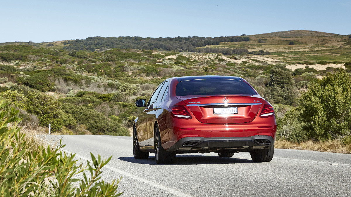 Mercedes-Benz E-Class AMG фото 182016