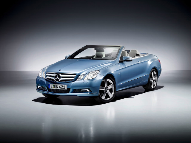 Mercedes-Benz E-Class Cabriolet фото