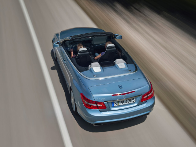 Mercedes-Benz E-Class Cabriolet фото