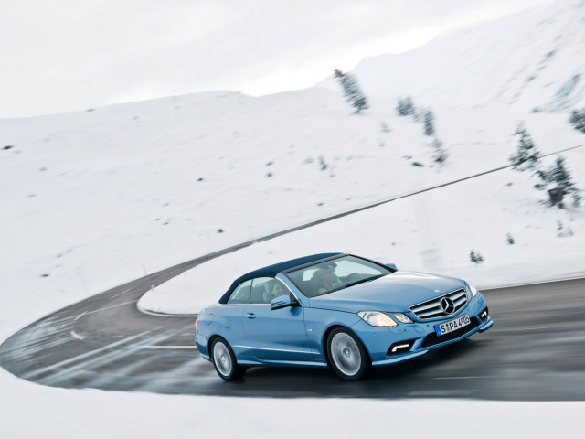 Mercedes-Benz E-Class Cabriolet фото