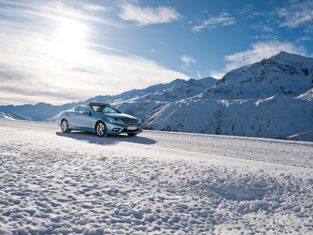 Mercedes-Benz E-Class Cabriolet фото