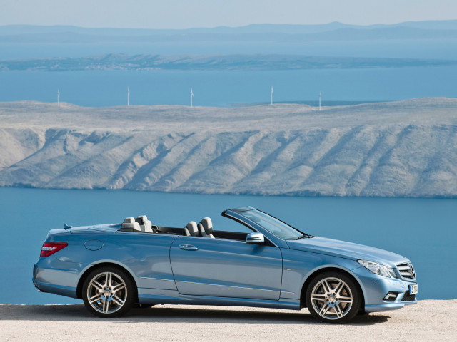 Mercedes-Benz E-Class Cabriolet фото