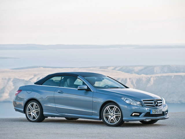 Mercedes-Benz E-Class Cabriolet фото