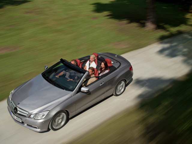 Mercedes-Benz E-Class Cabriolet фото