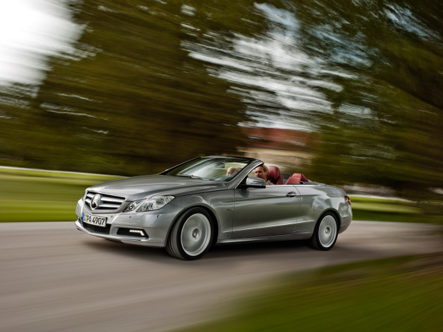 Mercedes-Benz E-Class Cabriolet фото