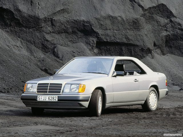 Mercedes-Benz E-Class Coupe C124 фото