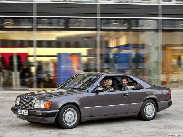 Mercedes-Benz E-Class Coupe C124 фото