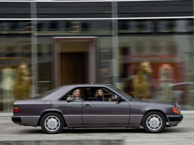 Mercedes-Benz E-Class Coupe C124 фото