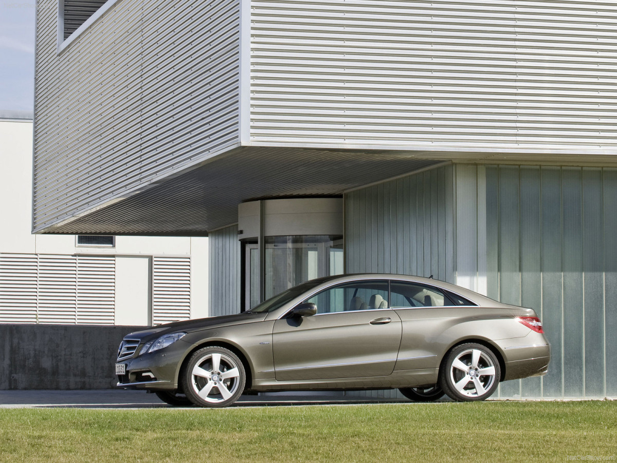 Mercedes-Benz E-Class Coupe фото 63670