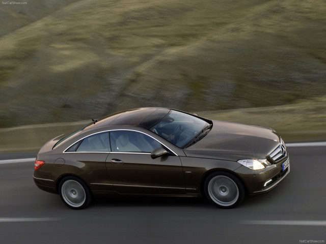 Mercedes-Benz E-Class Coupe фото