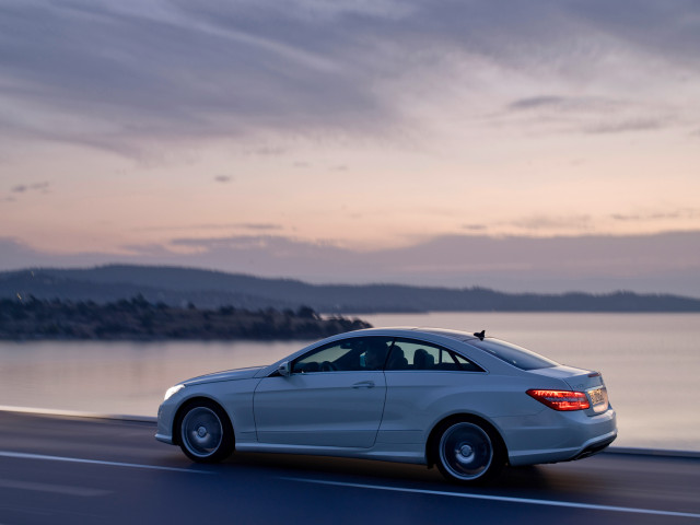 Mercedes-Benz E-Class Coupe фото