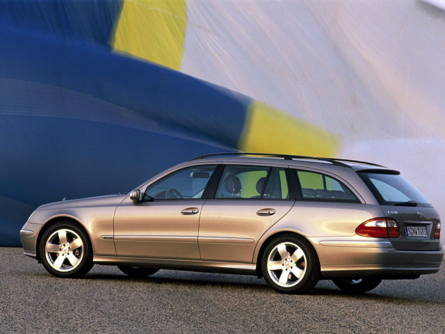 Mercedes-Benz E-Class Estate S211 фото