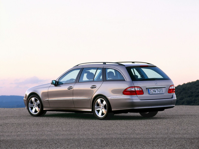 Mercedes-Benz E-Class Estate S211 фото