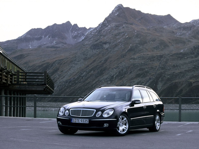 Mercedes-Benz E-Class Estate S211 фото