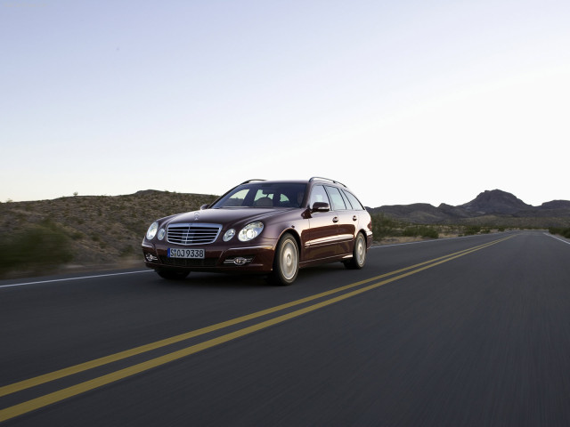 Mercedes-Benz E-Class Estate S211 фото